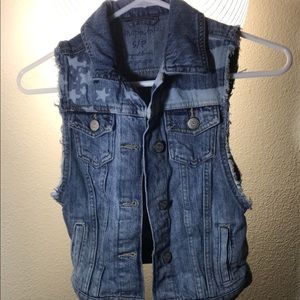 sleeve cut jean jacket 💙❄️